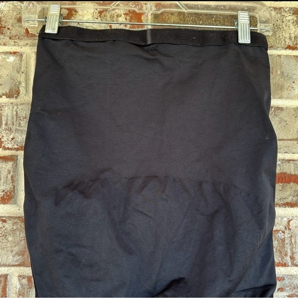 Assets by Spanx Black Shiny Leggings - Picture 2 of 5